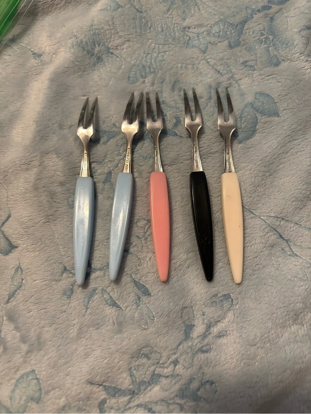 Vintage Floral Appetizer Forks - Mixed Pastel Handles (Set of 5)